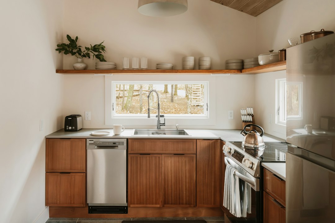 Visual representation of Off-Grid Tiny House Automation for Artisanal Woodworkers key features