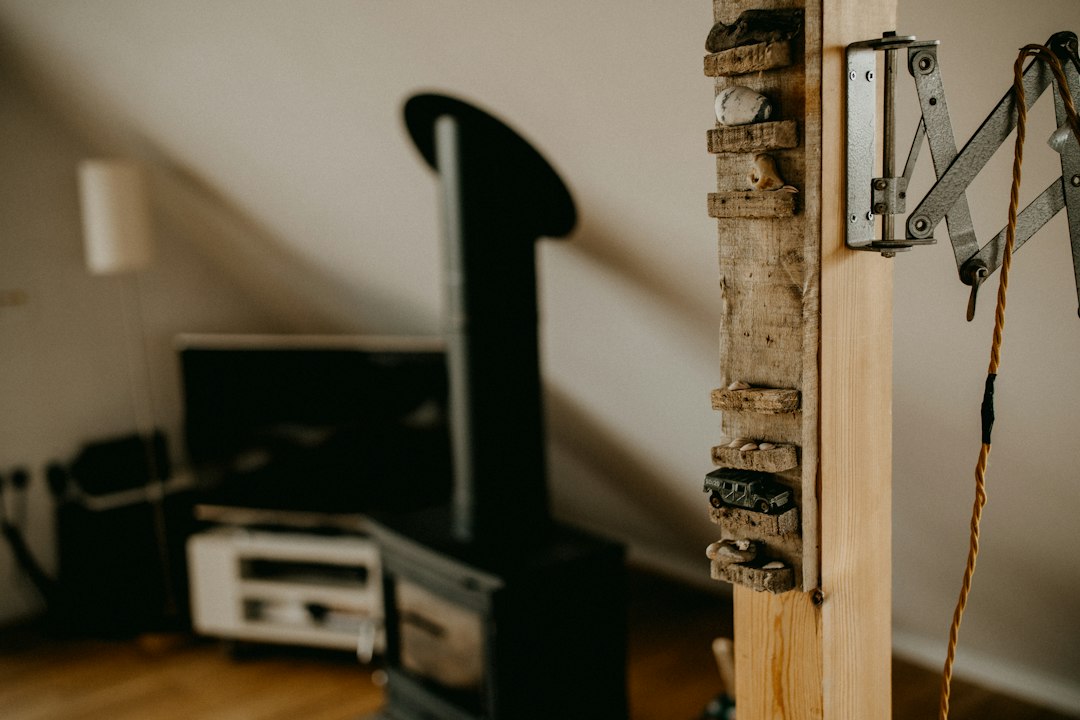 Visual illustration for Off-Grid Tiny House Automation for Artisanal Woodworkers troubleshooting guide